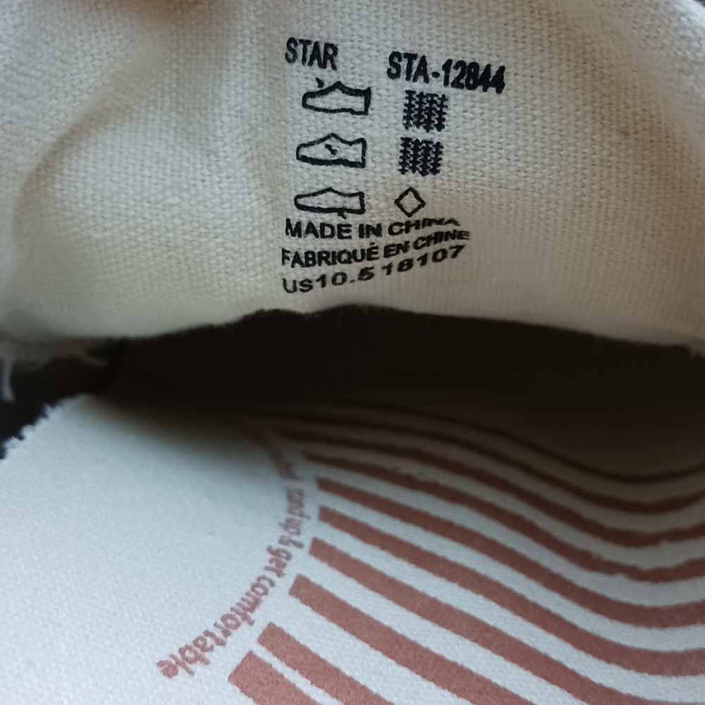 ๐ท NWOT Taos Star Khaki Canvas Lace-Up Sneakers ๐พ - Picture 10 of 16